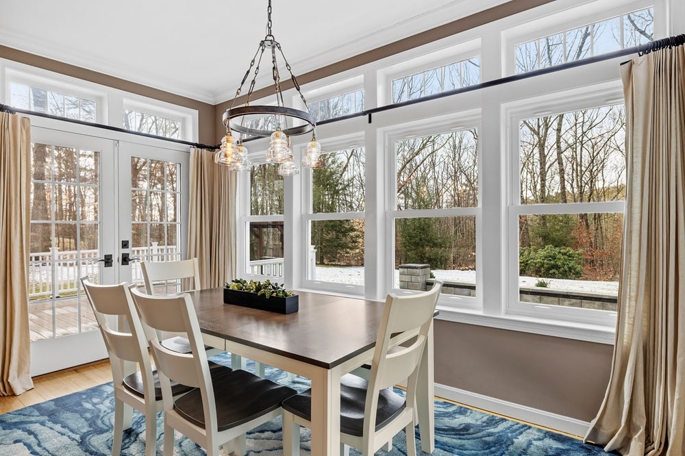 Pros and Cons of Double Hung Windows