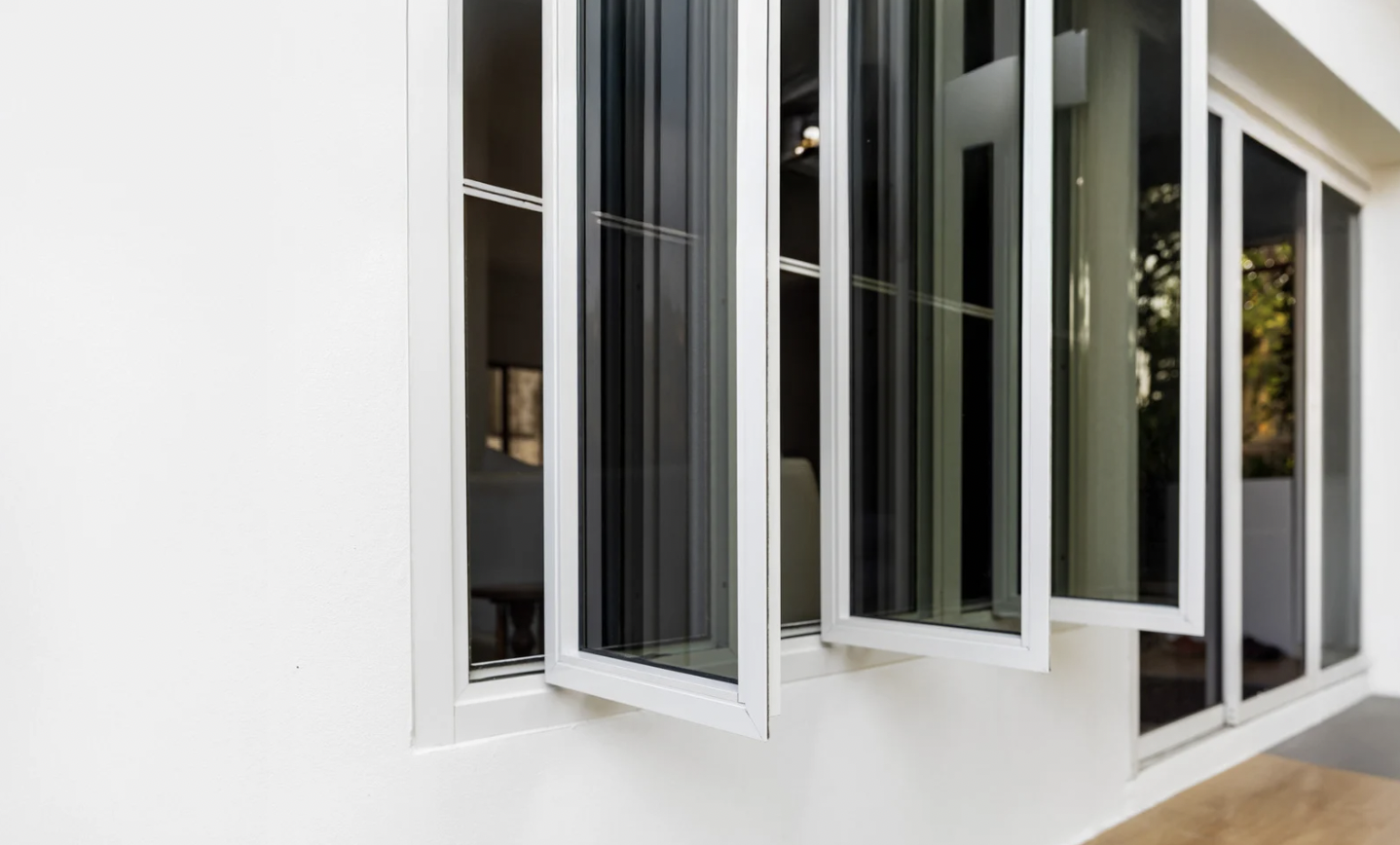 Casement Windows vs Awning Windows