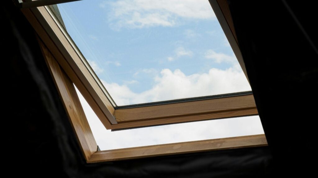 Pros and Cons of Awning Windows